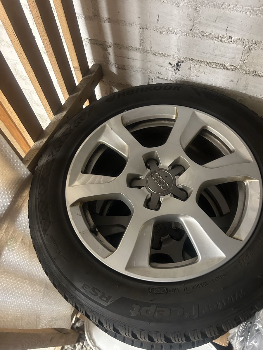 Cerchioni: Audi Pneu und Felgen 225/55 R16 – Usato da Winterthur venduto da hal_ny5c 1