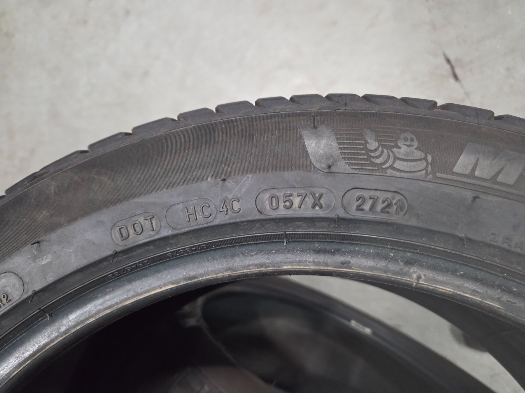 Michelin Pneumatici & Ruote complete: Michelin  235 / 45 R 17 – Usato da Fischbach-Göslikon venduto da Emanuel.Bardhi 4