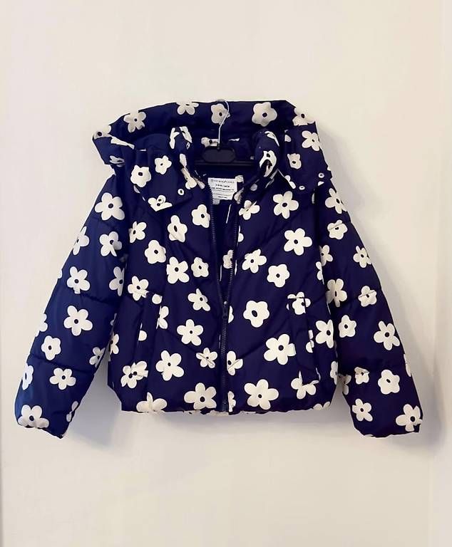 Giacche & Cappotti: C&A Jacke 140cm – Usato da Binningen venduto da rit_7nbr 1