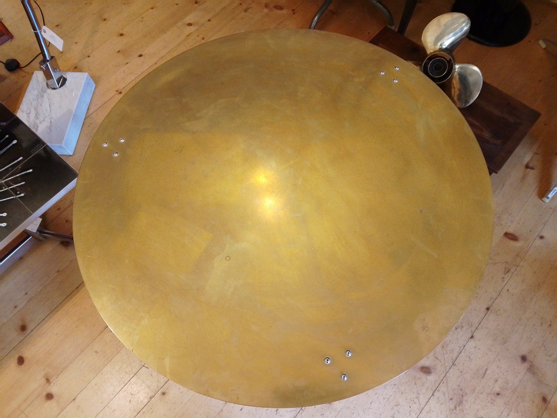 Tavoli: Table d'appoint ronde en cuivre – Usato da Biel/Bienne venduto da frenetic 4