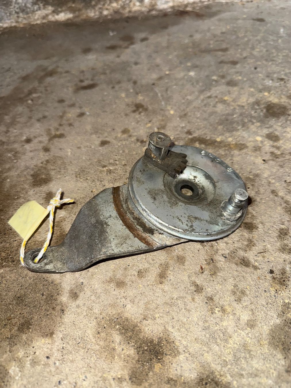Sachs Mofa-Ersatzteile: Sachs Mofa Rücktritt Bremsankerplatte – Gebraucht aus Fahrni b. Thun von berger_tuning34 3