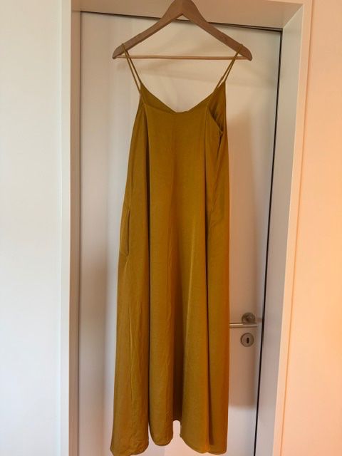 Marella Vestiti: KLEID VON MARELLA – Usato da Wädenswil venduto da MANU2222 2