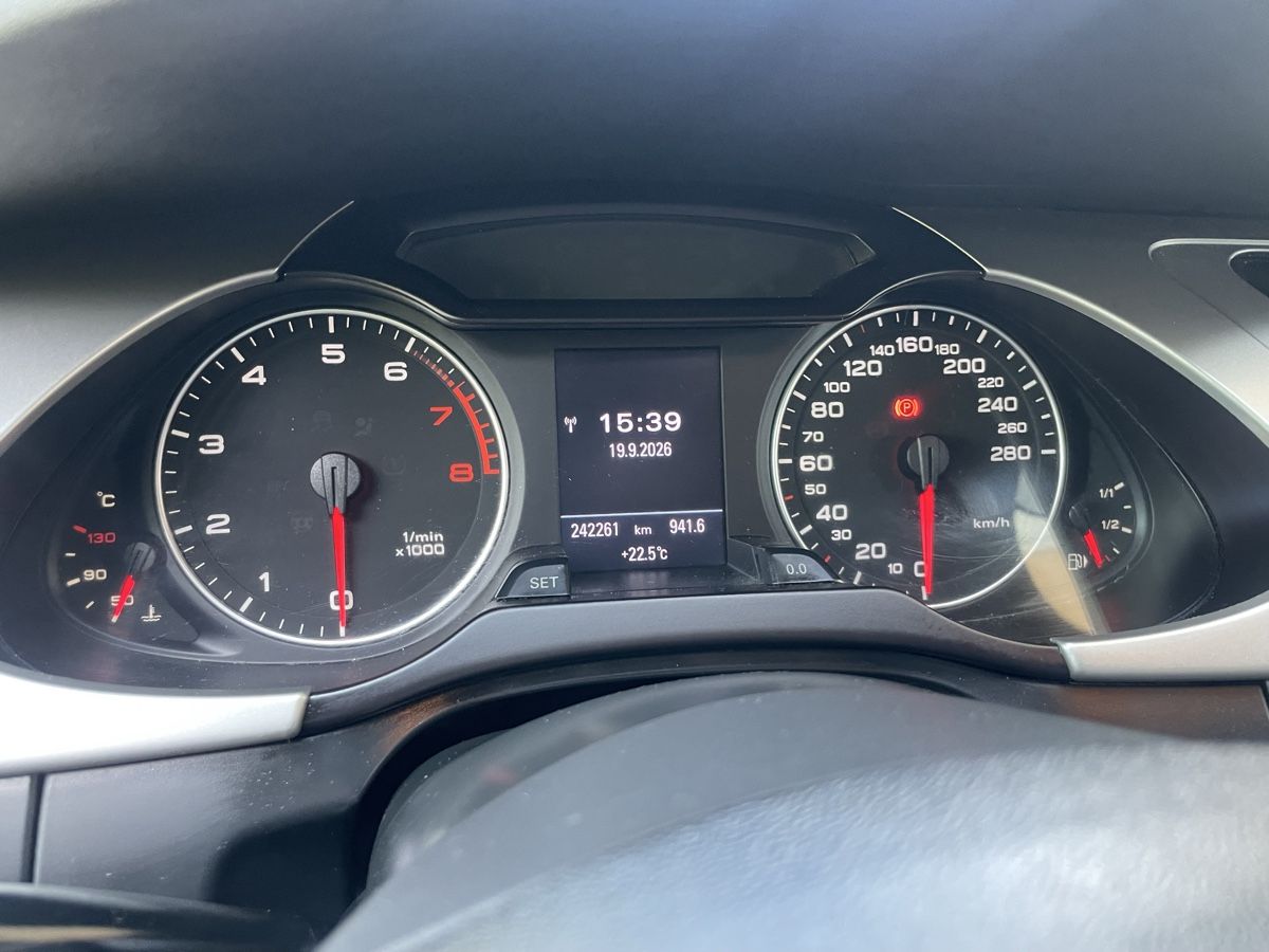 Audi Automobili: Audi A4 Avant 2.0 TFSI – Usato da Corpataux venduto da a_t_dq7j 8