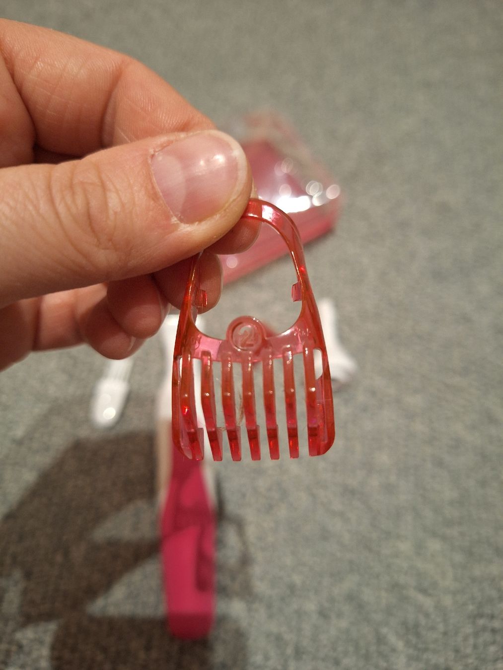 Veet Rasoi & Lamette da barba: Veet Damen Multifuntions Trimmer – Usato da Hägglingen venduto da fab_5sbm 2