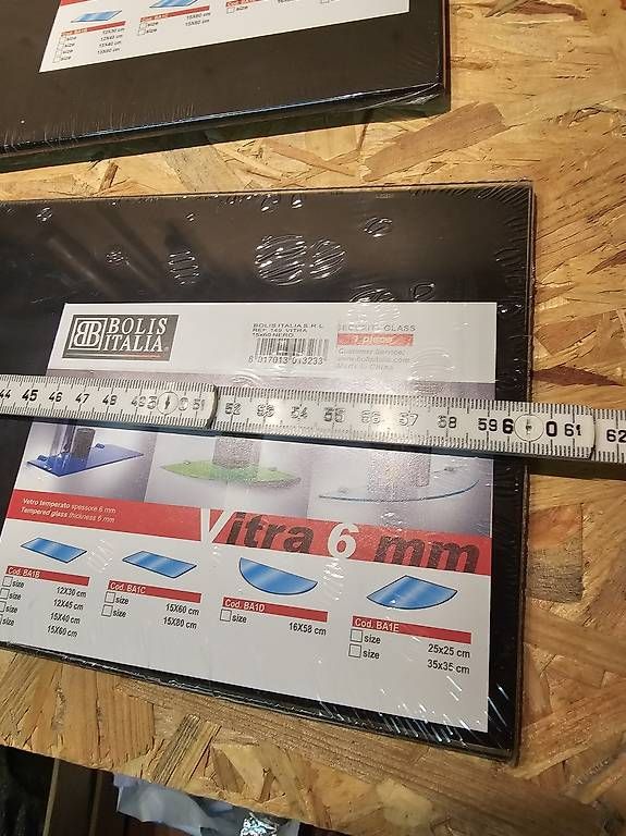 Migros Tutte le decorazioni: Nuova Mensola in vetro – Usato da Giubiasco venduto da ton_vpl7 1