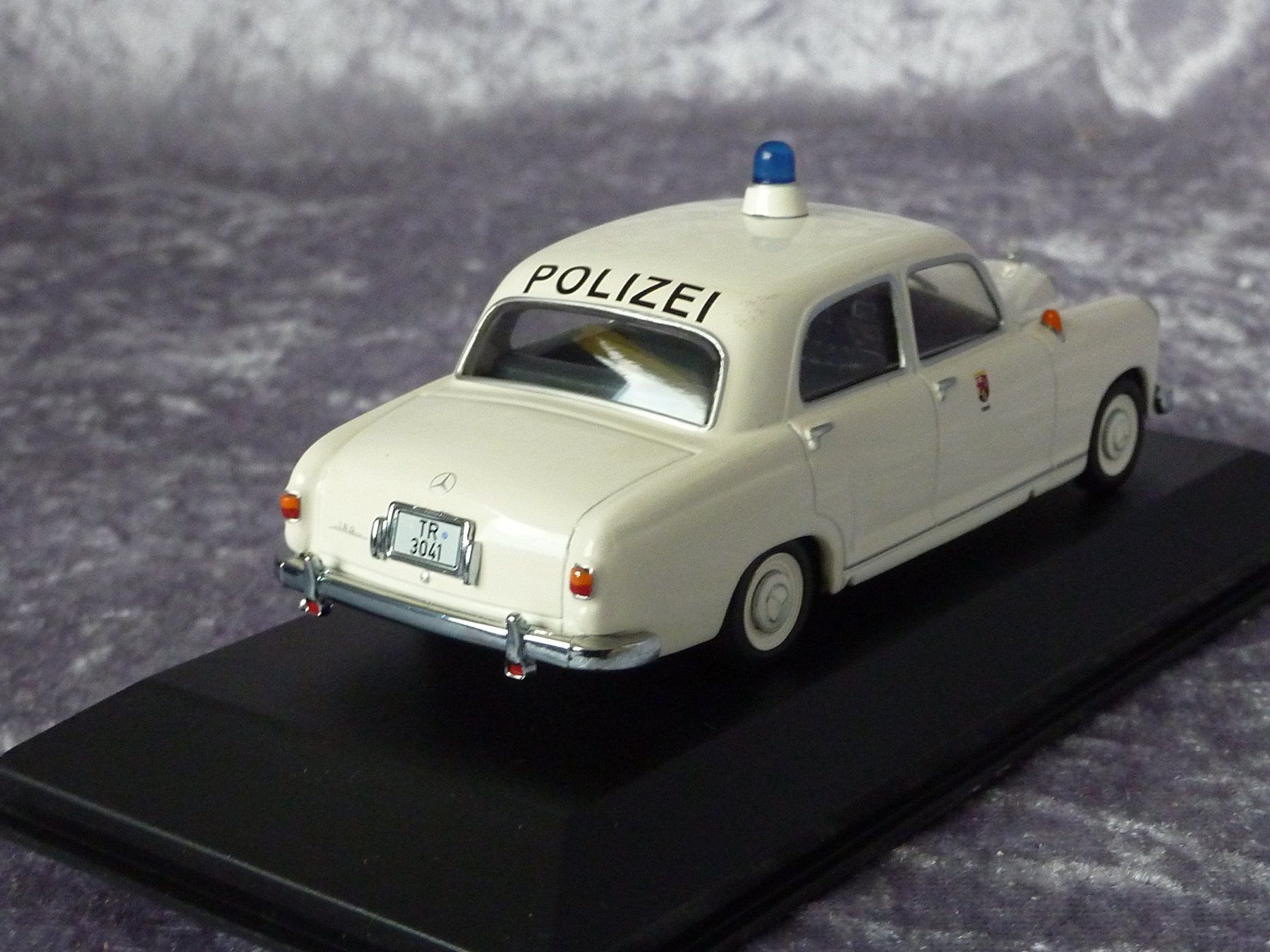 Minichamps Modellini d'auto: Mercedes 180 Polizei Trier 1:43 – Nuovo (secondo la descrizione) da Dürrenäsch venduto da modellautos4you 3
