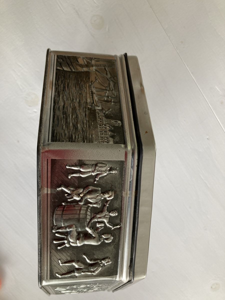Tutte le decorazioni: Blechdose Silber 8eck – Usato da Kesswil venduto da Branca-01 3