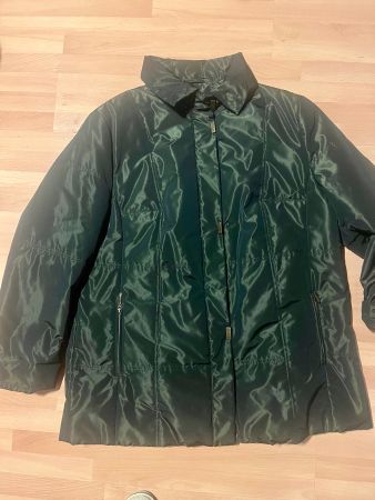 Gesteppte, lange Winterjacke von Delmod