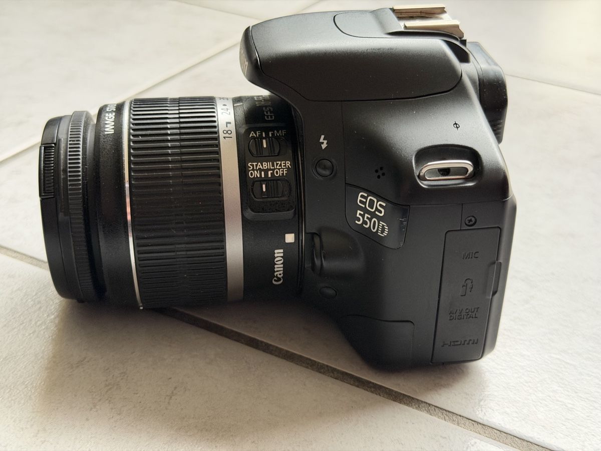 Canon Fotocamera: Canon EOS 550D – Usato da Schlieren venduto da Kamacho 1