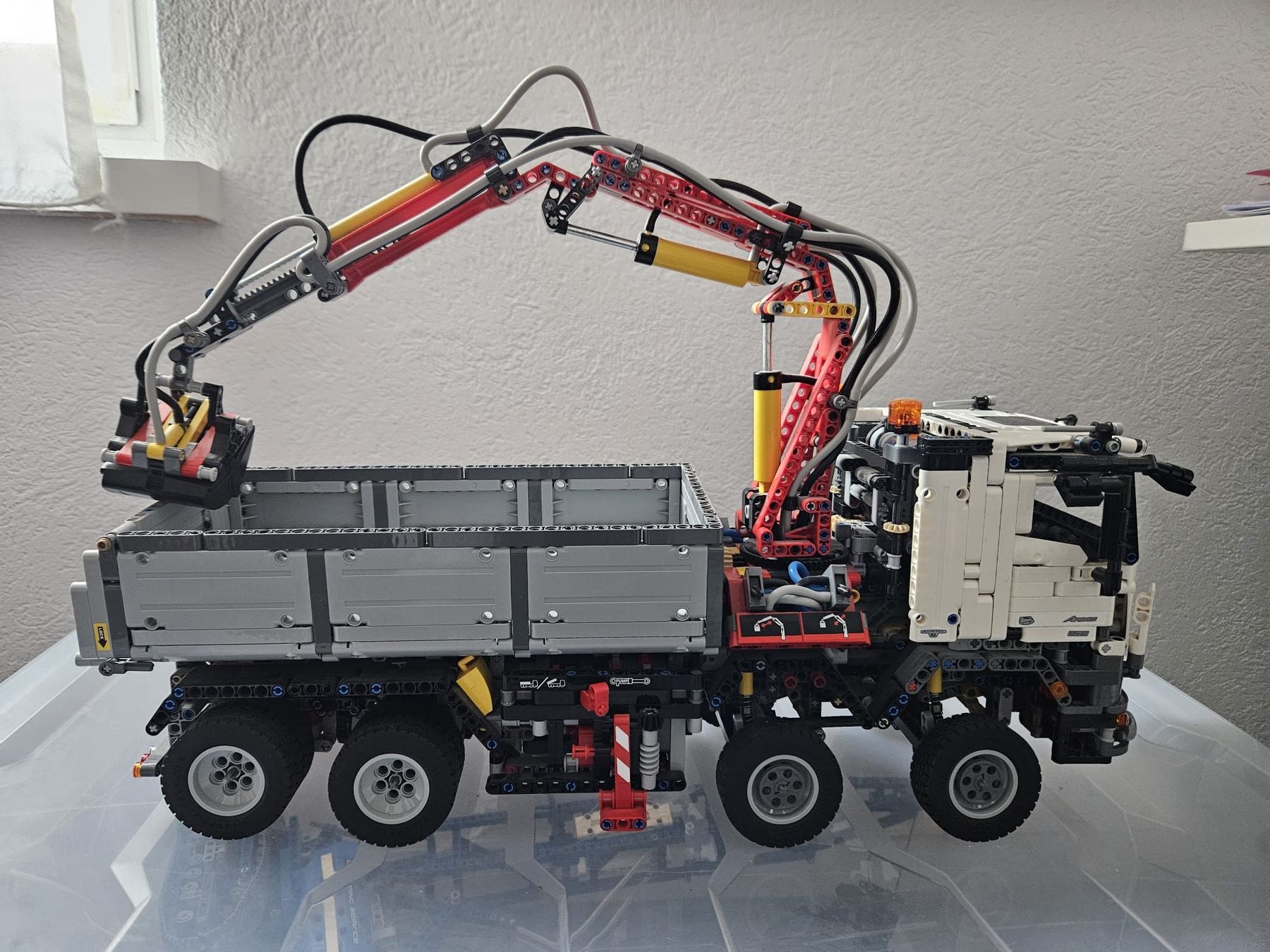 Lego Giocattoli: Lego Technics 42043 Mercedes-Benz – Nuovo (secondo la descrizione) da Uster venduto da ire_g7vv 1