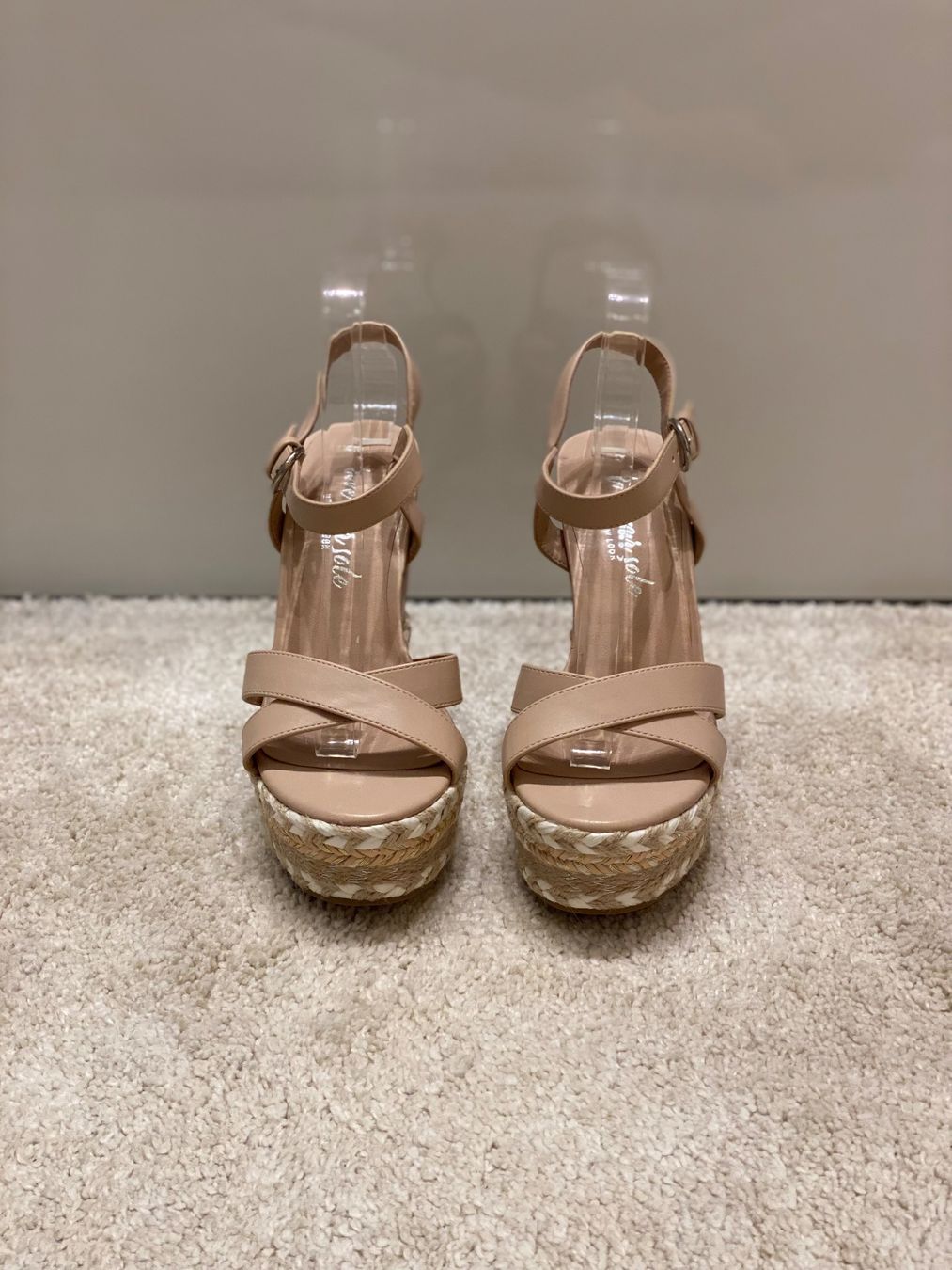 New Look Scarpe da donna: Plateau Keilabsatz Sandale, Gr. 39 – Nuovo (secondo la descrizione) da Oberdiessbach venduto da j_schafi 2