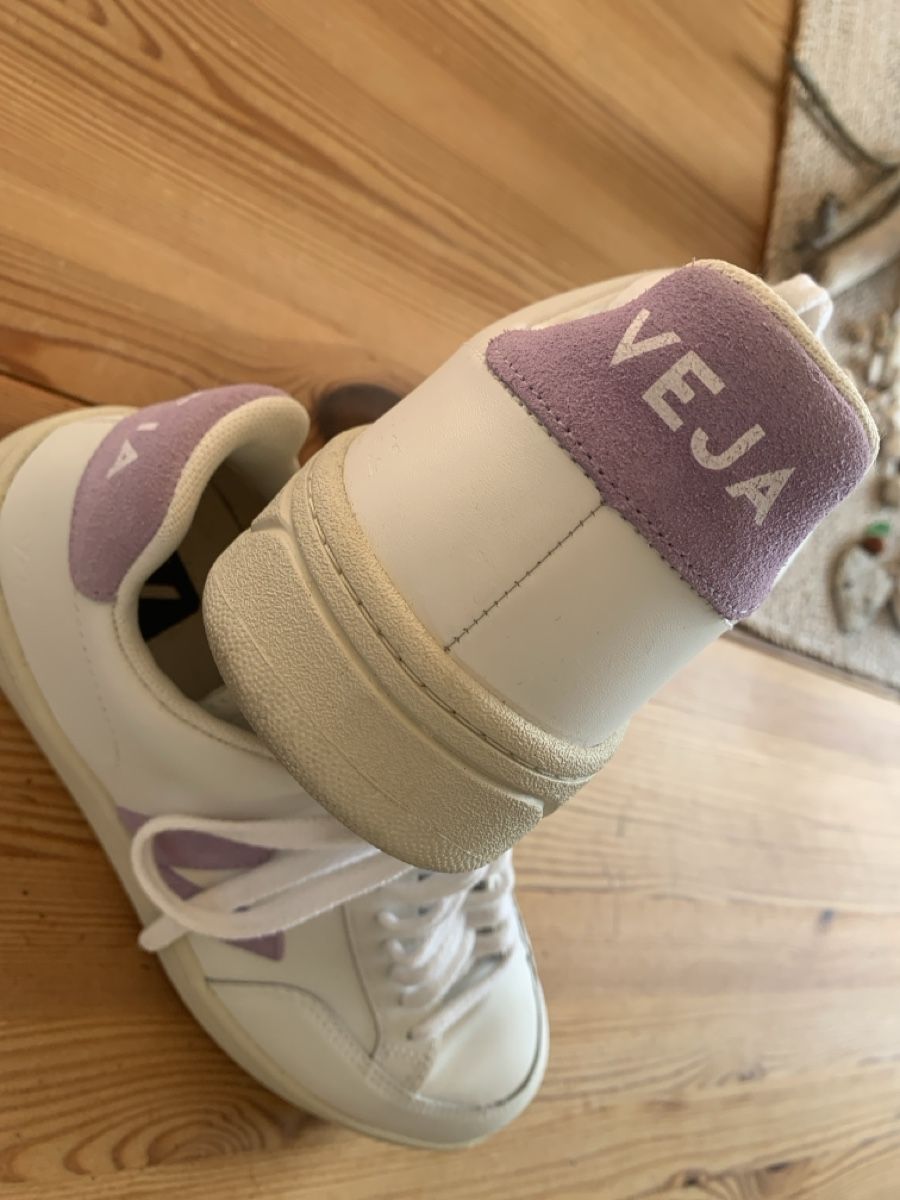 Veja Damenschuhe: Neuwertiger Veja Sneaker Gr. 39 – Gebraucht aus Amriswil von rah_hd2j 2