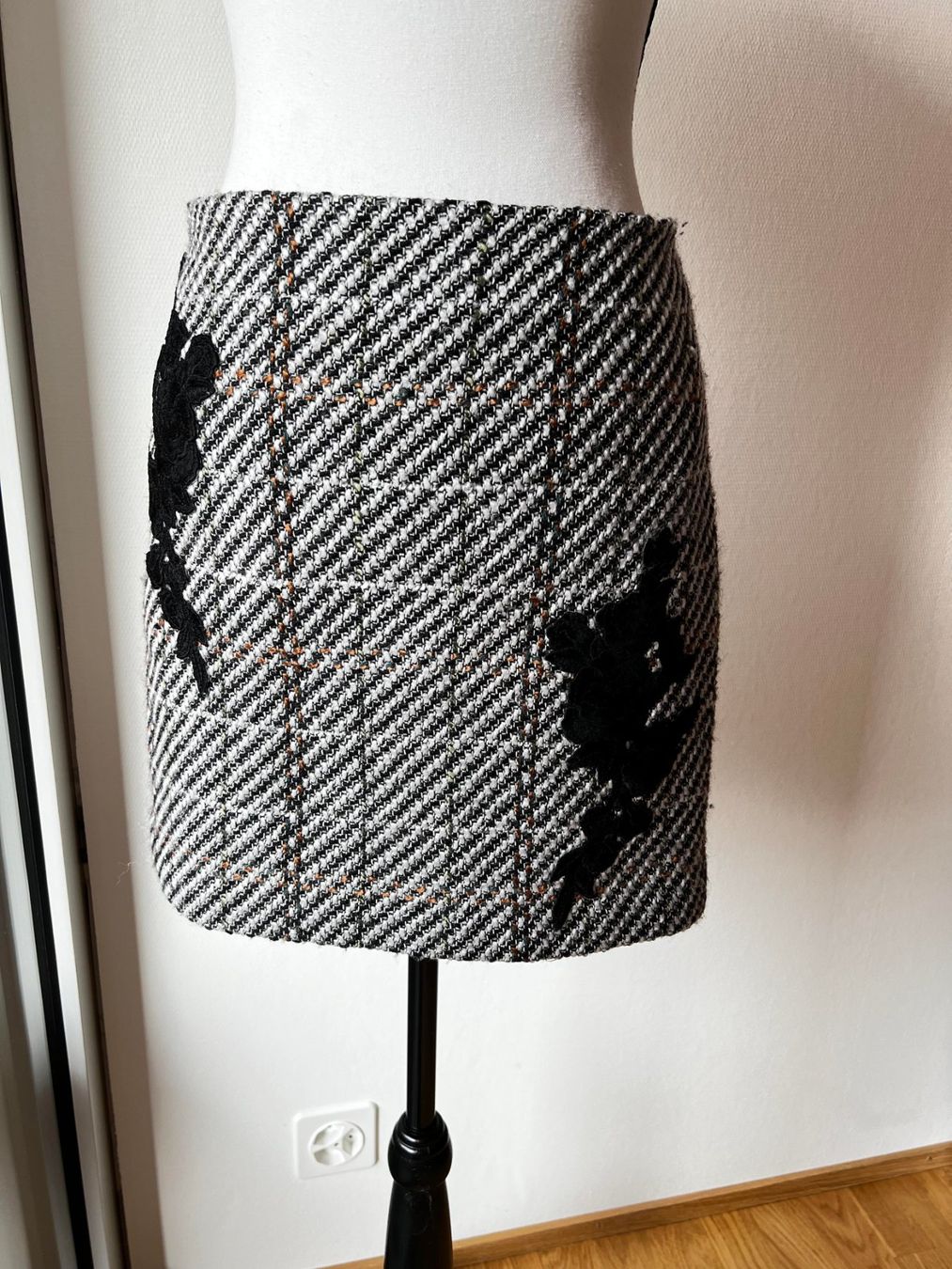 New Look Gonne: Warmer Rock S 23%Wool NEW LOOK – Usato da Riehen venduto da edu_92w7 6