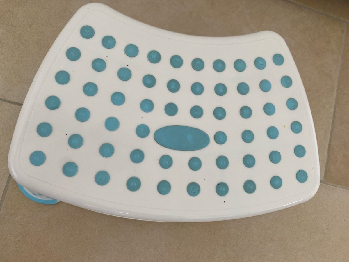Hocker: Tritthocker Frozen / Elsa – Gebraucht aus Grasswil von pp7830 1