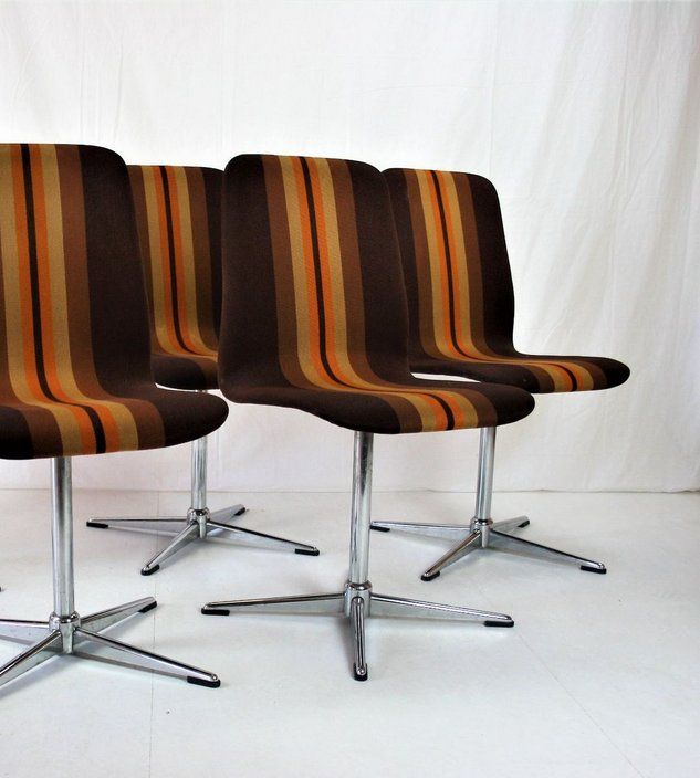 Sedie: Set de 4 chaises années 70 – Usato da morges venduto da Kus.design