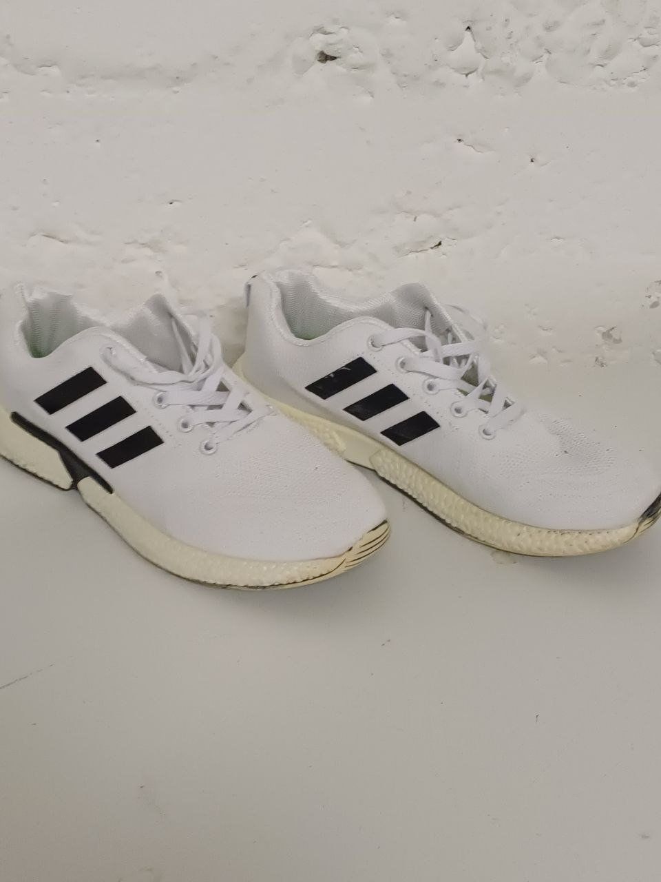 Adidas Herrenschuhe: Adidas-Sneaker, Größe 43 – Gebraucht aus Bern von Yunkom 2
