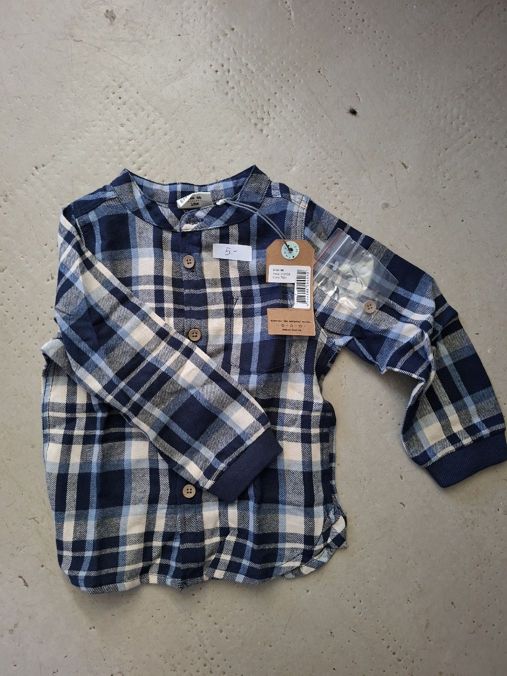 Kleiderpakete & -sets: Lot d'habits garçon taille 86 – Gebraucht aus Boncourt von Adeline_2727 7