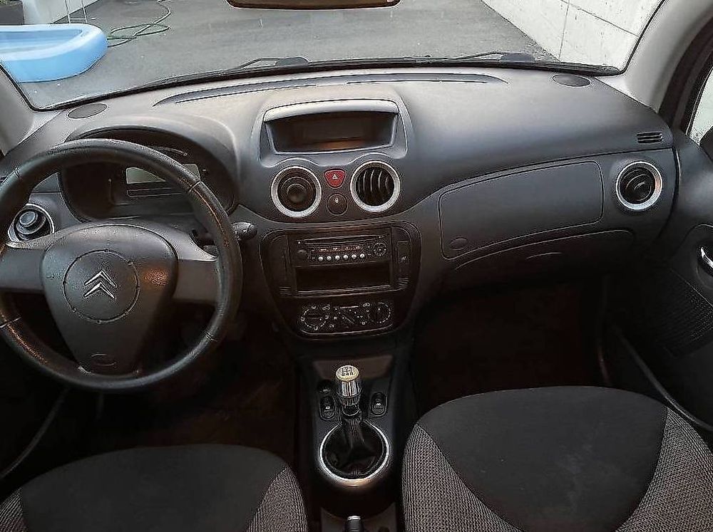 Citroën Automobili: Citroën C3, 1.4L, 5 Portes, Bon état, Climatisation, etc – Usato da Conthey venduto da ditade 8