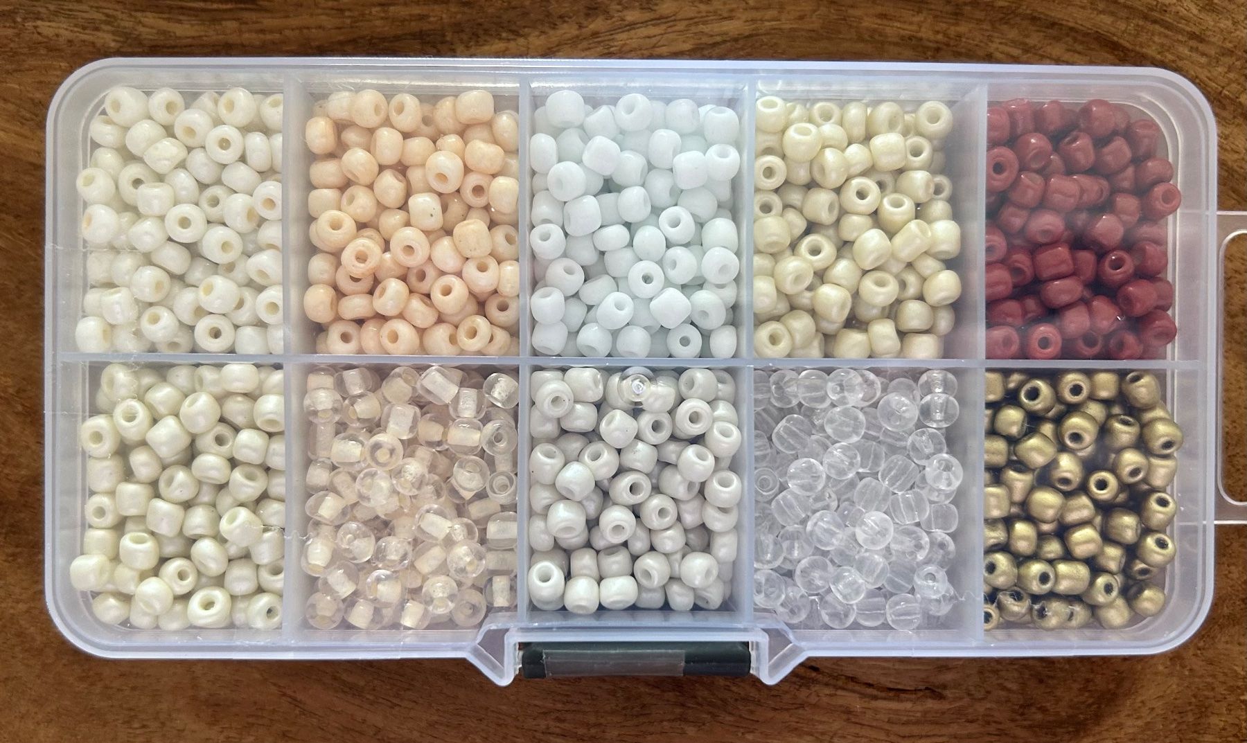 Kit bricolage: Bastelset Rocailles Perlen in Organizer Box NEU – Nuovo e nell'imballaggio originale da Geneve venduto da vane267