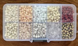 Bastelset Rocailles Perlen in Organizer Box NEU