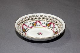 Kleine, herzförmig durchbrochene Schale LIMOGES