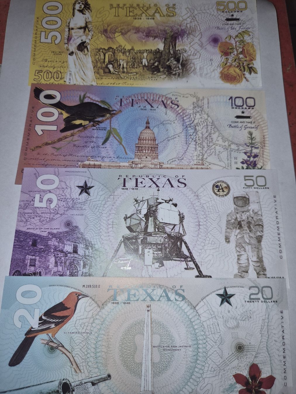 Banconote: lot de 4 billets commémoratif Texas – Nuovo (secondo la descrizione) da Senèdes venduto da hen_fw8b 1