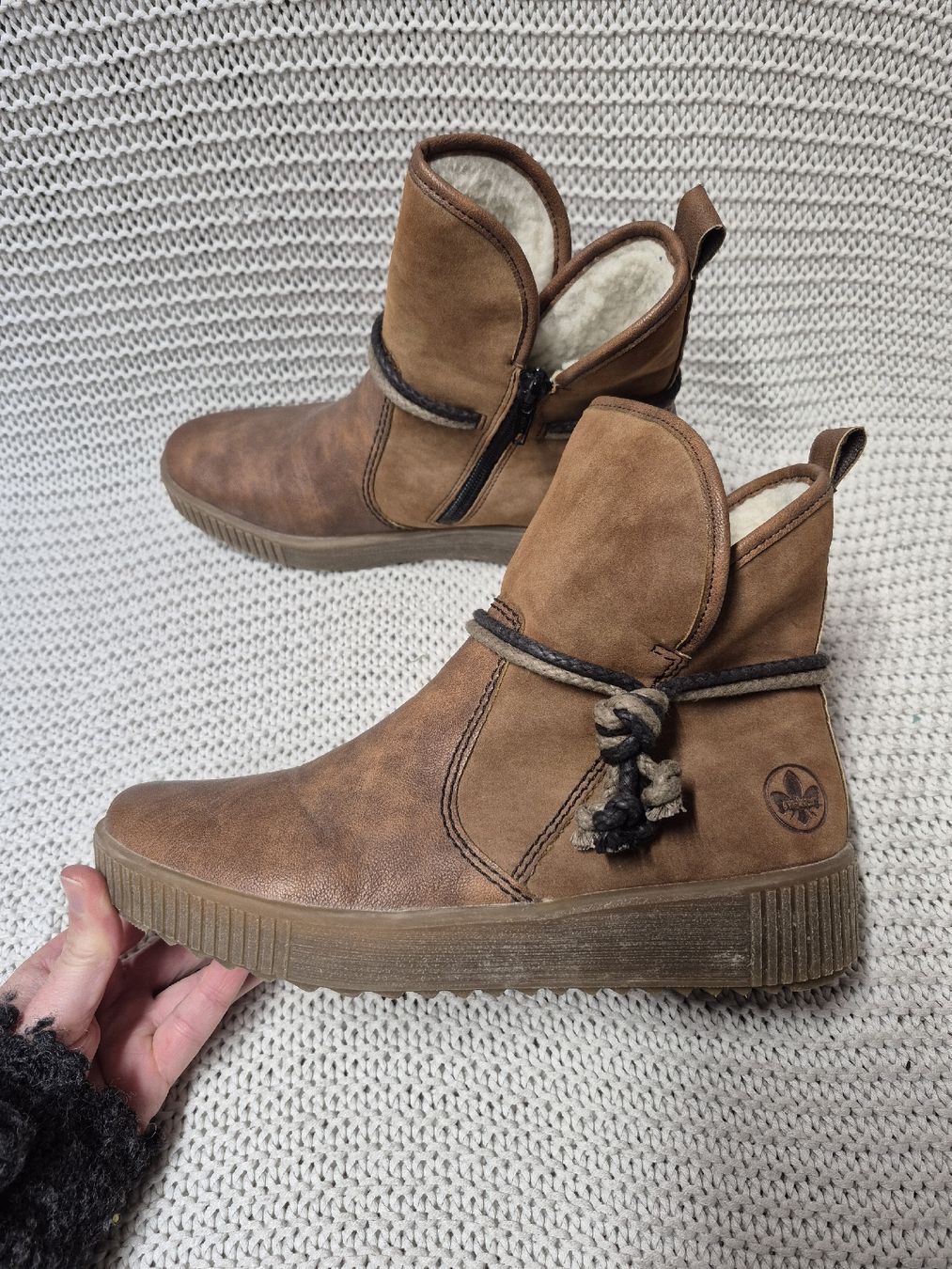 Rieker Scarpe da donna: Gefütterte Rieker Stiefeletten Gr.38 – Usato da Merligen venduto da muss_haben 2