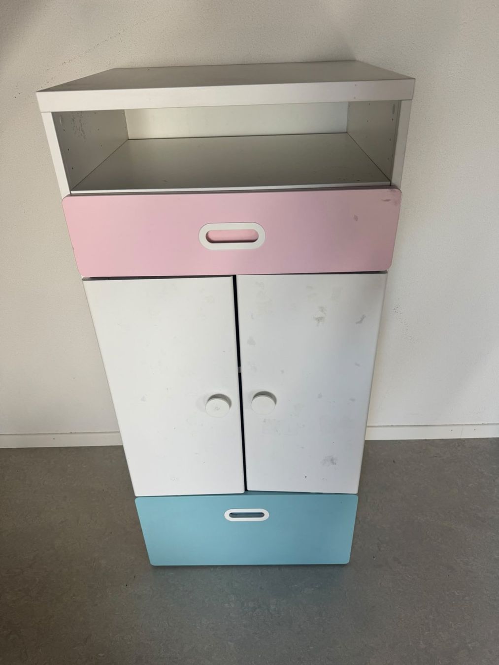 Ikea Armadi: Children's Wardrobe – Usato da Zürich venduto da fredpontiak1 4