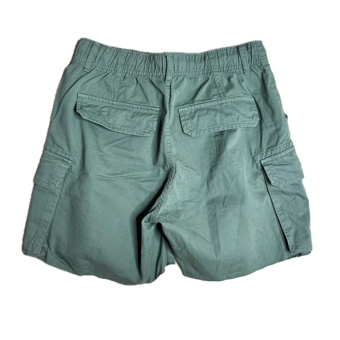 Bershka Hosen: Bershka Cargo Shorts – Gebraucht aus St. Gallen von look-twice 2