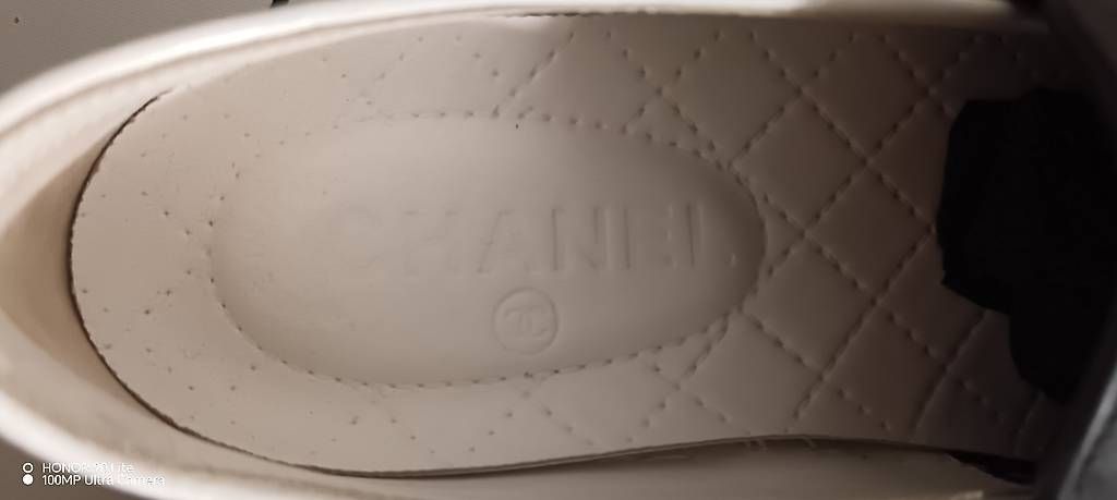 Chaussures femmes: Baskets Slip on Chanel comme neuves – D'occasion à Genève par car_9qm9 3