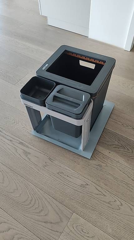 Müllex Cestini per rifiuti: Müllex Abfallsystem Boxx55/60-R Bio – Usato da Zürich venduto da jul_ydp5 1
