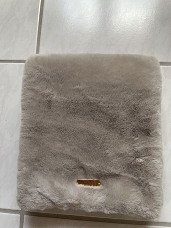 Herno Schal / Farbe taupe / neu