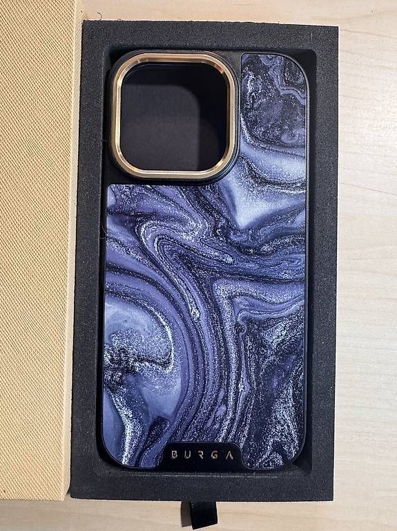 Cover & Protezioni schermo: Navy Trench - iPhone Hülle – Usato da Koppigen venduto da ali_9yzg 2