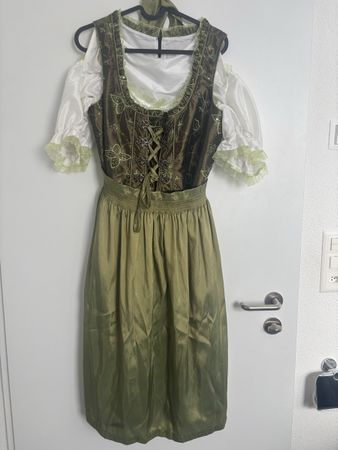 Oktoberfest Kleid grün braun mit Bluse guter Zustand