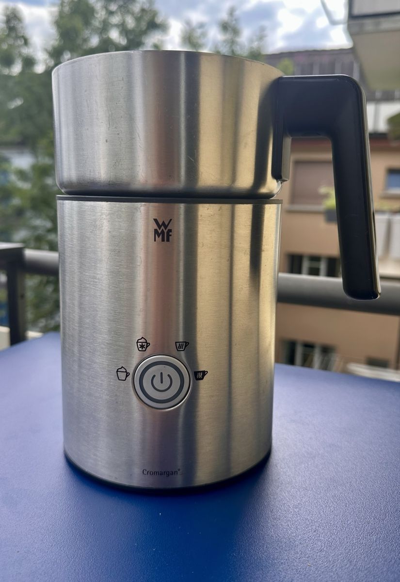 WMF Appareils de cuisine: Milchschäumer WMF – D'occasion à Zürich par kat_pn2s