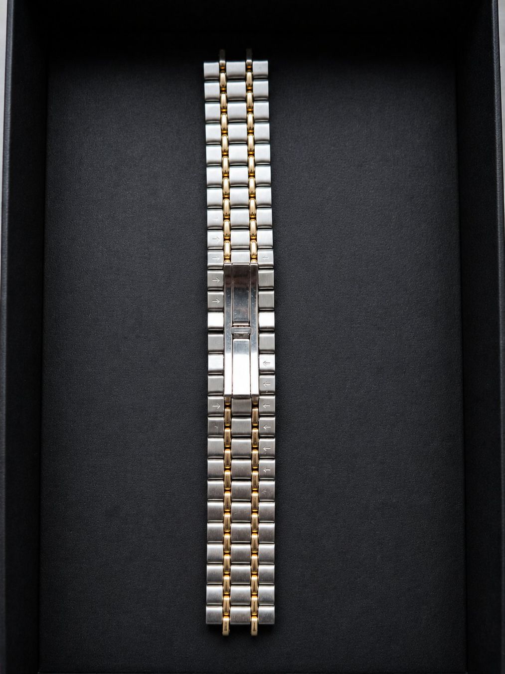 Bracciali & Braccialetti: Bracelet Universal Genève Corporate bicolore 18mm – Nuovo (secondo la descrizione) da Biel/Bienne venduto da gre_c2g8 1