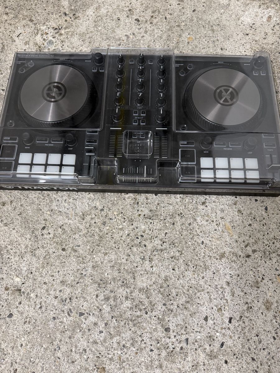 Traktor Mischpulte: DJ Controller Traktor Kontrol S2 MK3 mit Decksaver – Gebraucht aus Zürich von philipp_buehler 4