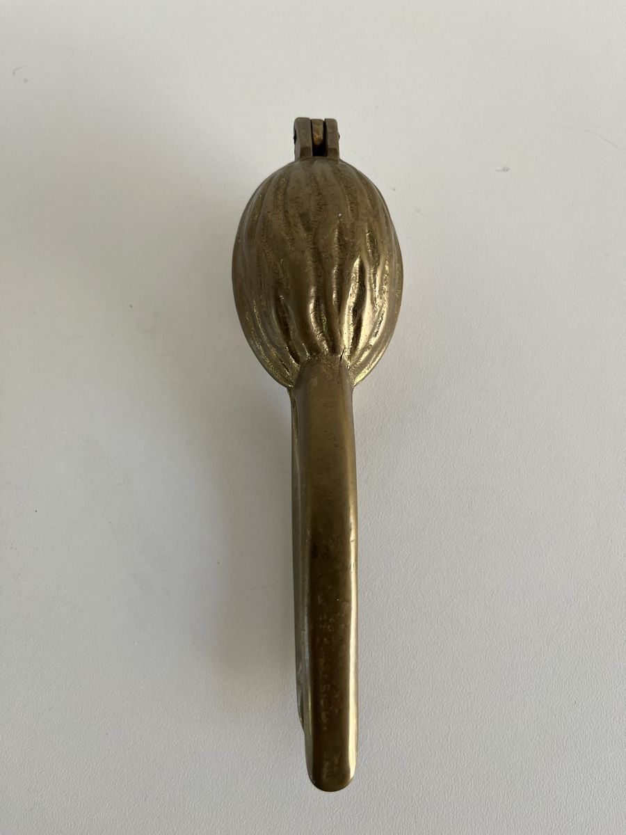 Elettrodomestici da cucina: Vintage Nussknacker aus Messing  – Usato da Wetzikon ZH venduto da seli03 1