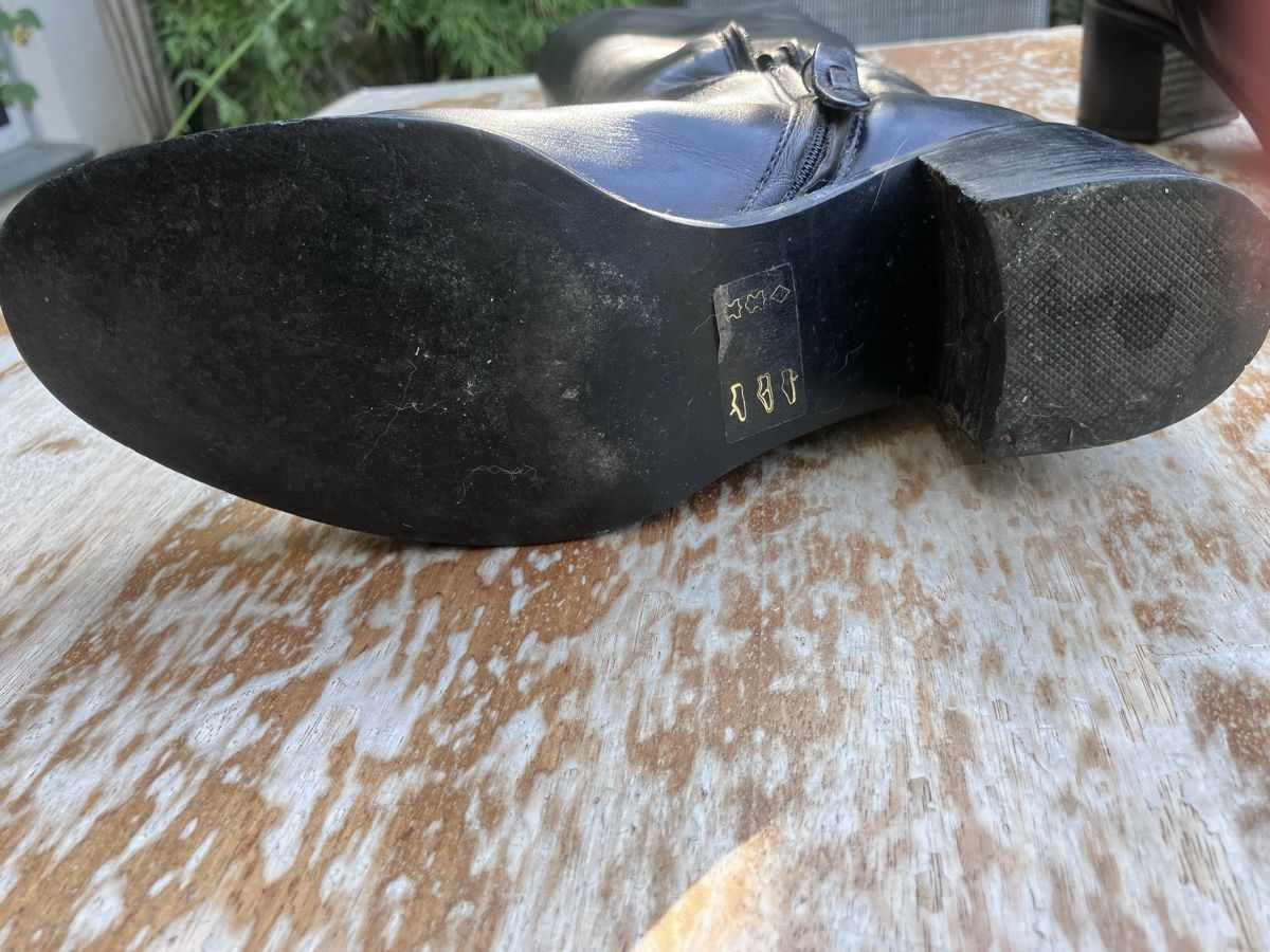 Scarpe da donna: Elegante Lederstiefel Gr. 38 – Usato da Fällanden venduto da Remundn 2