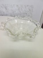 Obsthalter aus Glas, alt