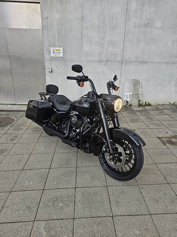 Harley-Davidson Touring: Harley davidson road king 107 – Usato da Mont-sur-Lausanne venduto da Dini088 1