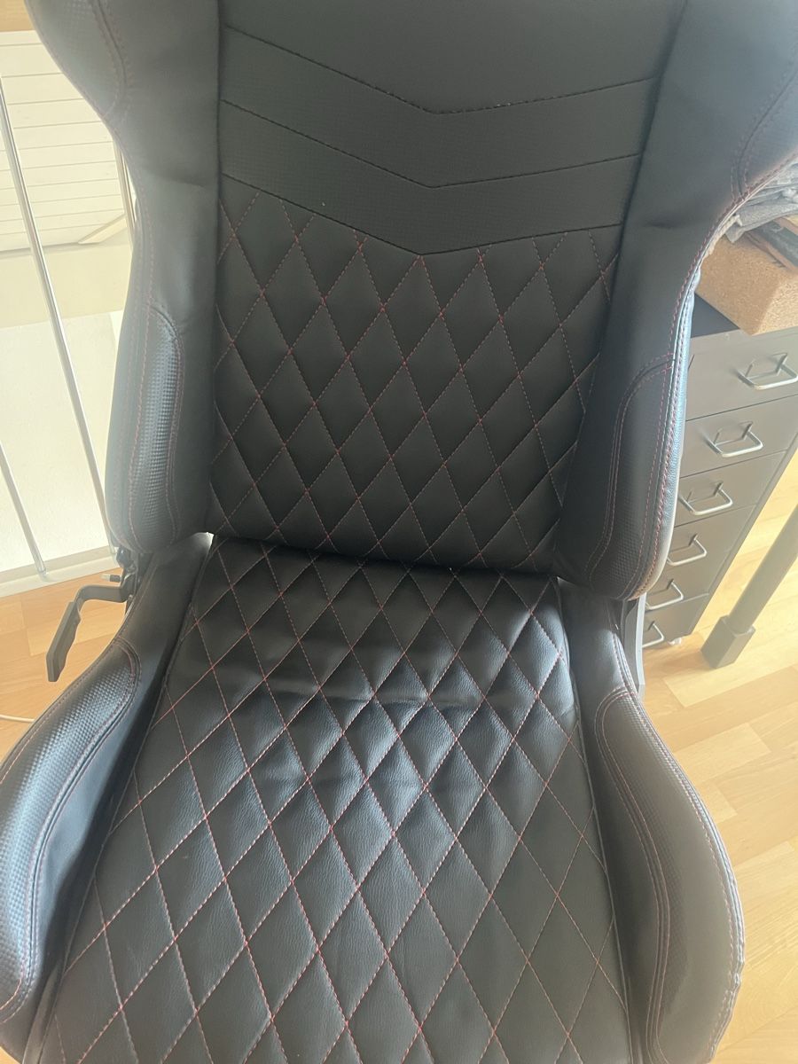 Sedie: Black Gaming/Office Chair – Usato da Wallisellen venduto da gil_7qms 3