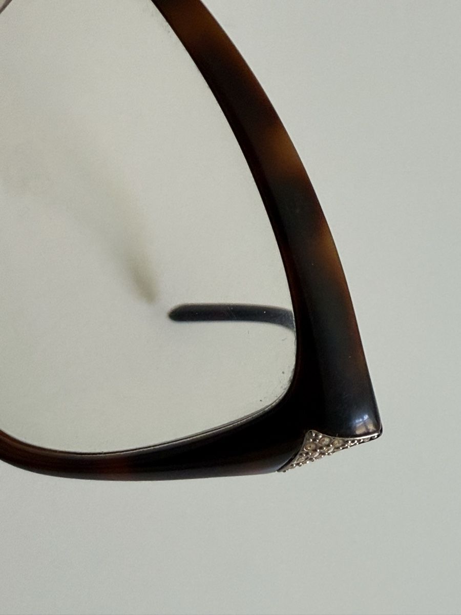 Givenchy Occhiali & Lenti: Lunettes de vue vintage marron strass Givenchy – Usato da Tavannes venduto da Thriftshop 4