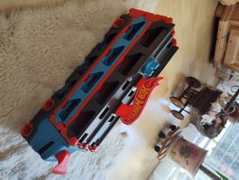 Grosser Hot wheels Lastwagen/Dragrace