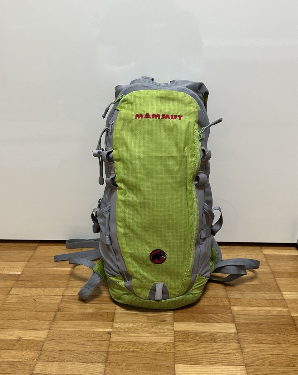 Mammut Zaini: Mammut Rücksack – Usato da Maienfeld venduto da tobeyl2020