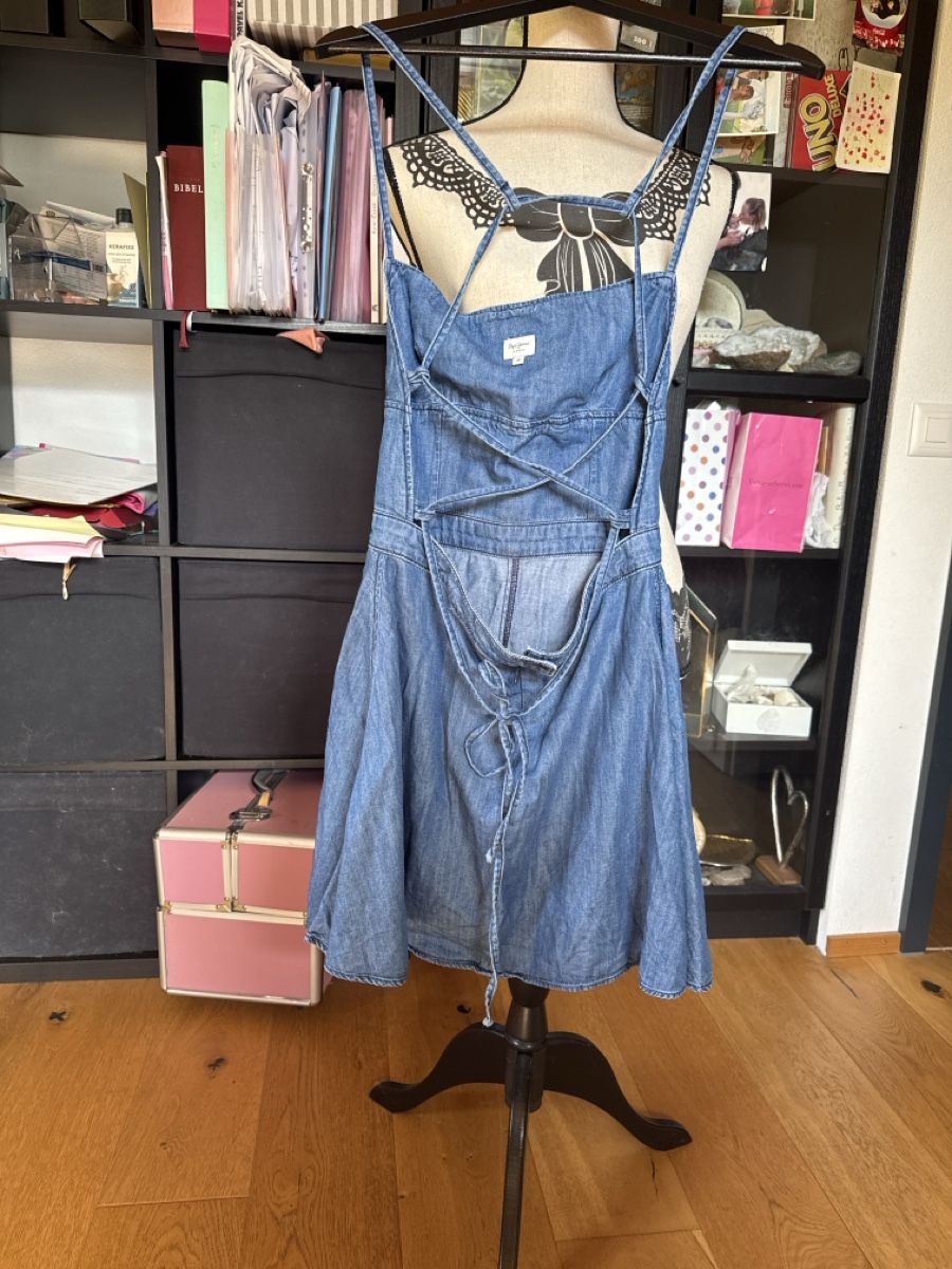 Pepe Jeans Robes: Pepe Jeans Kleid – Neuf (Voir description) à Schiers par lenisenka 1