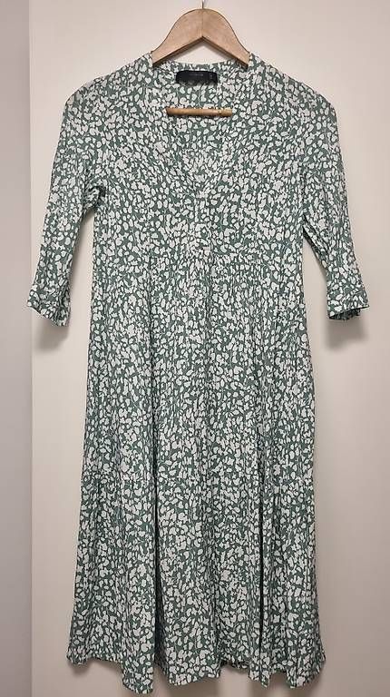 Robes: Fließendes Sommerkleid – D'occasion à Zürich par loo_nhk8