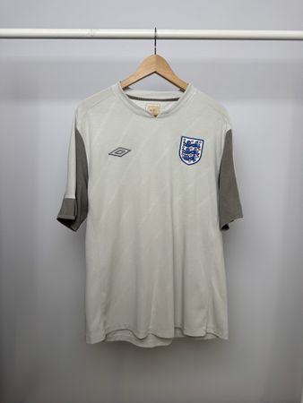 England 10/12 training shirt