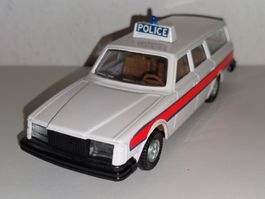 Volvo 265 Estate Car Police Dinky Toys