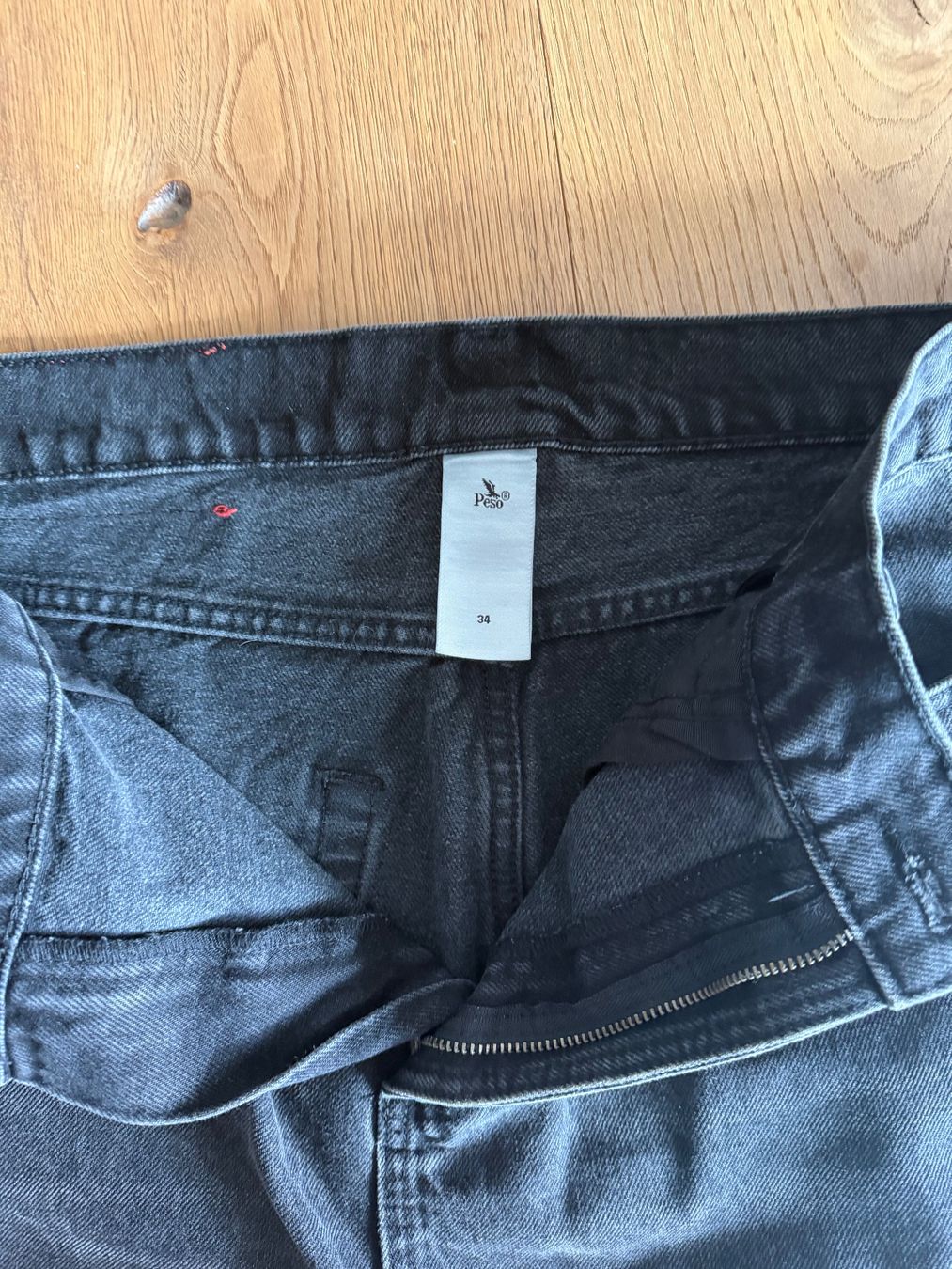 Jeans: peso denim schwarz, grösse 34/L – Usato da Kastanienbaum venduto da bot_bg6h 2